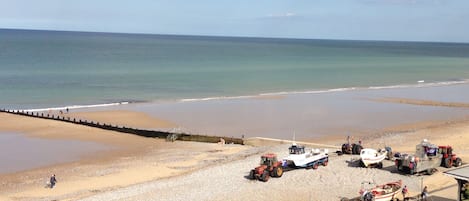 Una spiaggia nelle vicinanze