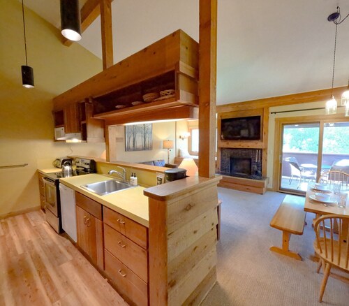 JHRL - Mtn Alder 824, A cozy 2 bedroom condominium located in The Aspens