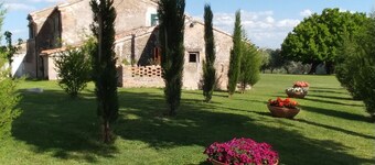 Casal Ferriano - Tipica Casa Colonica delle Marche