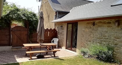 Un gîte tranquil situé  dans la belle campagne des Monts d'Arrée, Bretagne 