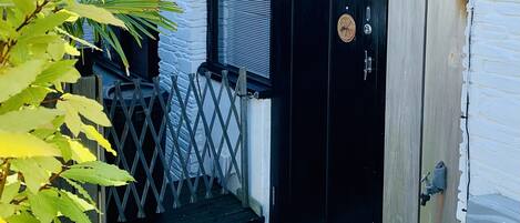 تفاصيل الفندق من الخارج