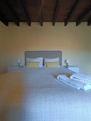 3 Schlafzimmer, Bügeleisen/Bügelbrett, WLAN, Bettwäsche