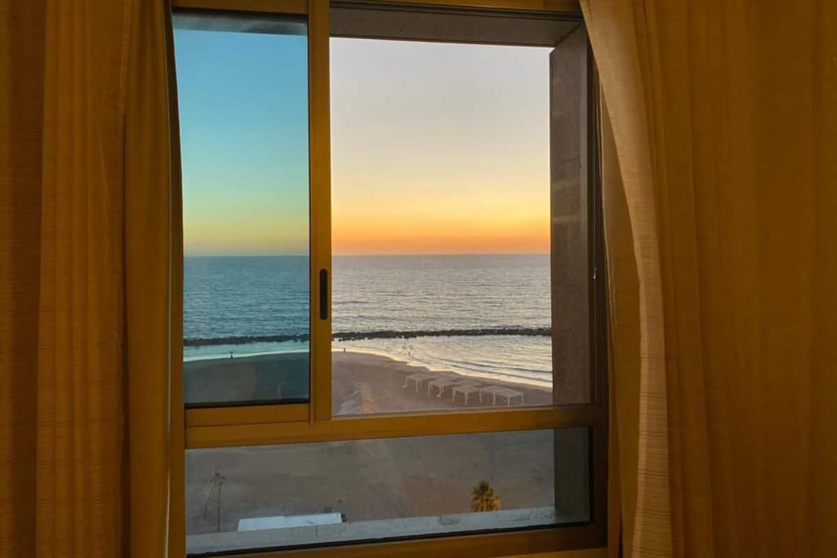 Studio sea view | Escritorio, insonorización, tabla de planchar con plancha y wifi gratis