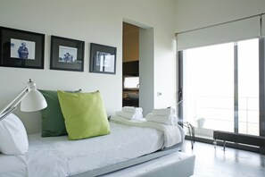 2 chambres, chambres insonorisées, fer et planche à repasser