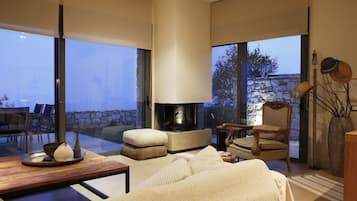 Superior House, 2 Bedrooms, Private Pool, Sea View | Living area