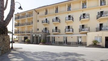 Fassade der Unterkunft â Abend/Nacht