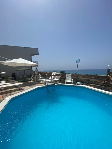 Apartamentos de vacaciones a 60 metros del mar con acceso privado a la playa n. 1