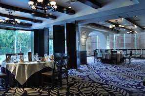 Café da manhã com buffet todos os dias (CNY 48 por pessoa)