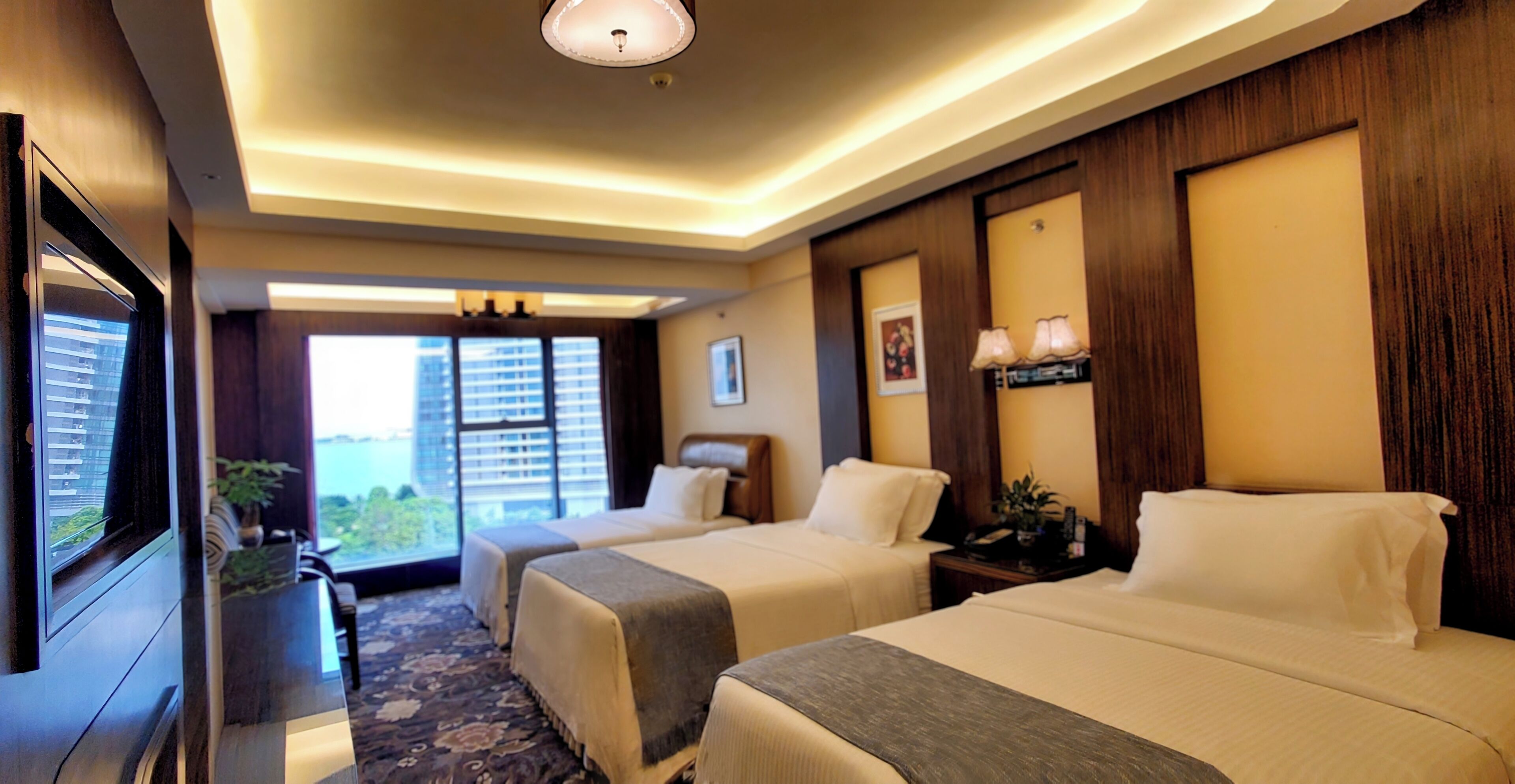 Zimmer (Triple) | Minibar, Zimmersafe, Schreibtisch, Verdunkelungsvorhänge