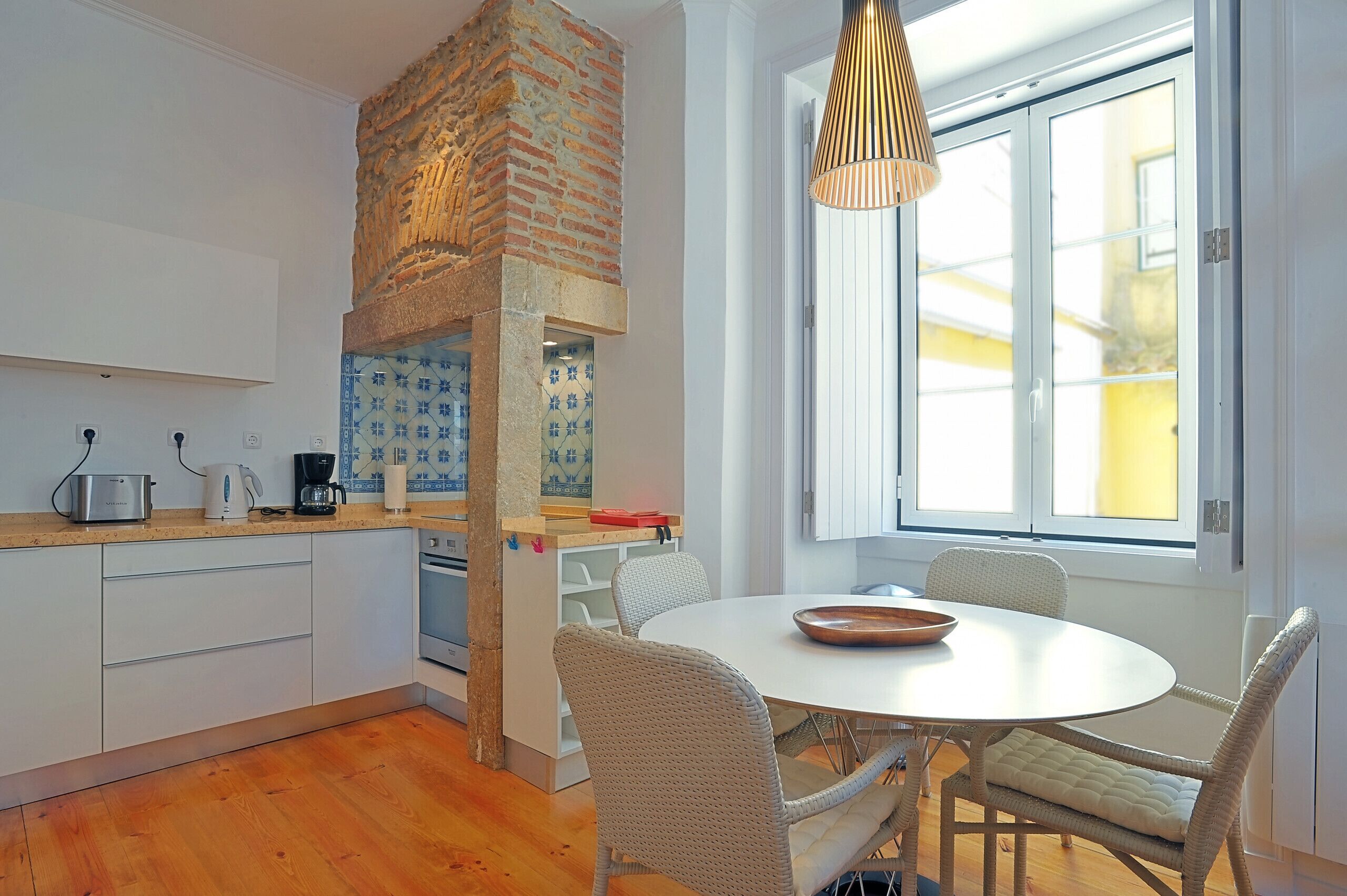 雪櫃、微波爐、焗爐、爐具