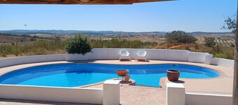Secluded 2 Bedroomed Country Cottage with Private Pool north of the Algarve