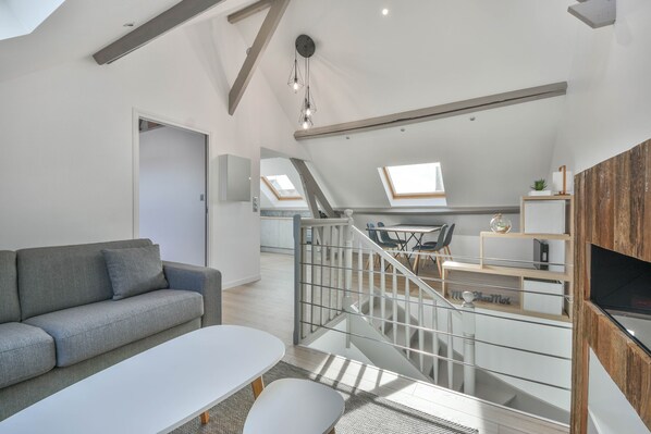 TV, fireplace, video library, stereo