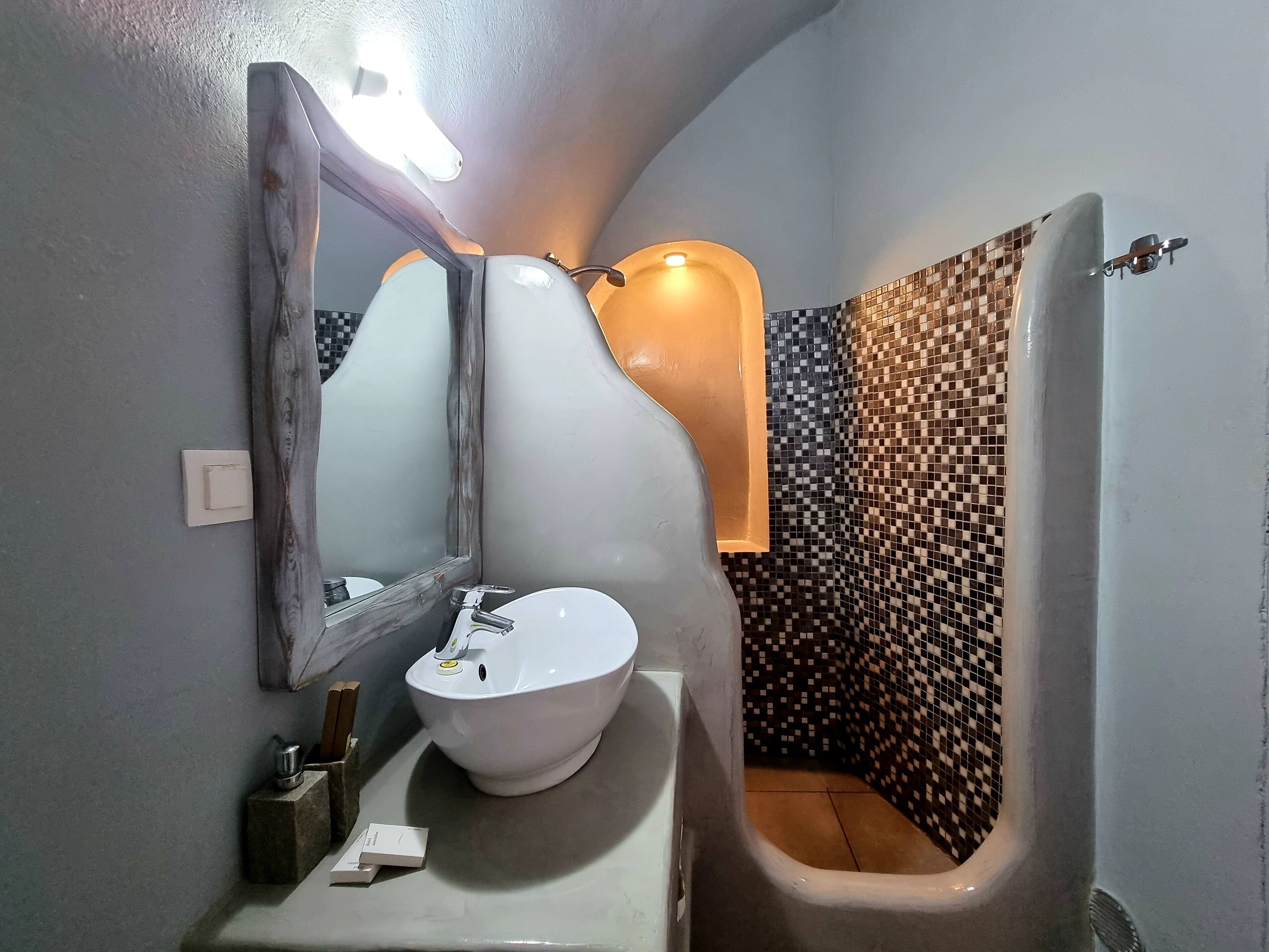 house 1 bedroom outdoor jetted tub caldera view | premium bedding, down duvets, memory-foam beds, in-room safe