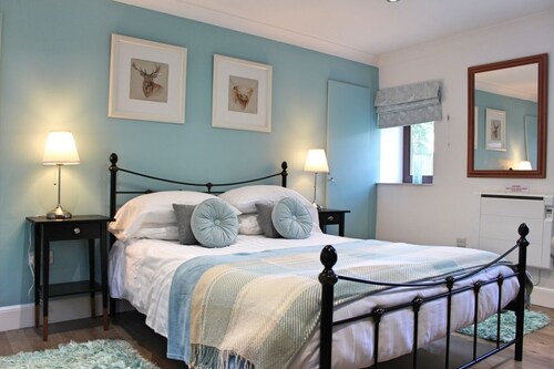 A cute and cosy cottage, close to the train station.