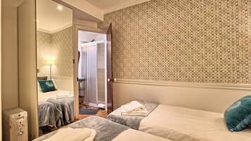 3 bedrooms, iron/ironing board, free WiFi, bed sheets