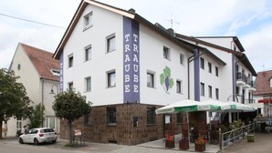 Exterior - Gasthof Traube Hotel und Restaurant (Aspach)