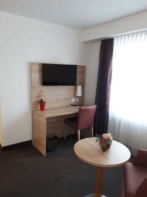 Superior Double Room | Living area