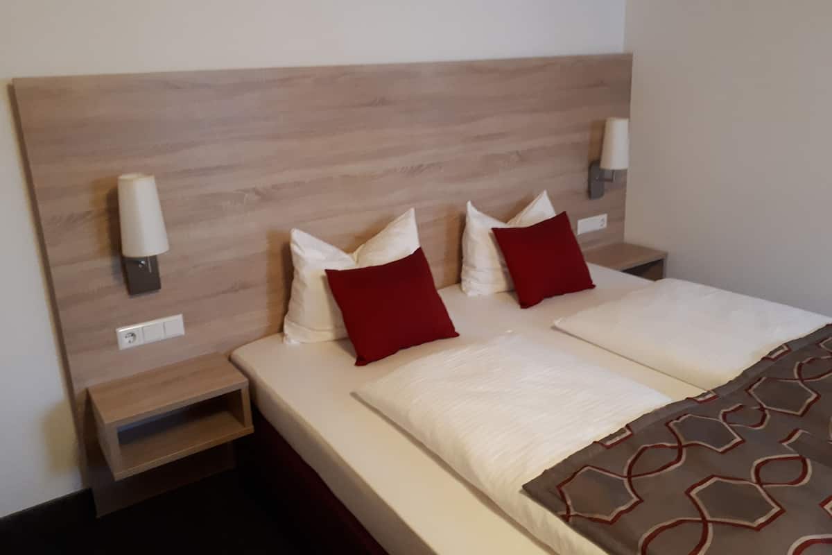 Standard-Doppelzimmer