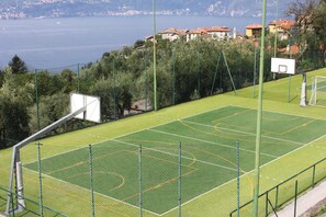 Sports court - Goldenlake Apartment (Perledo)