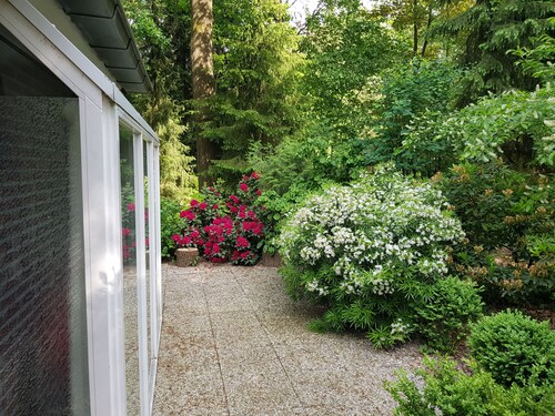 Detached luxury home with lots of privacy