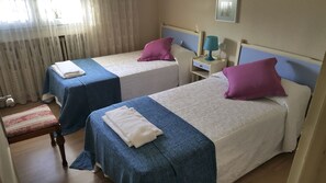 5 slaapkamers, een strijkplank/strijkijzer, gratis wifi, beddengoed