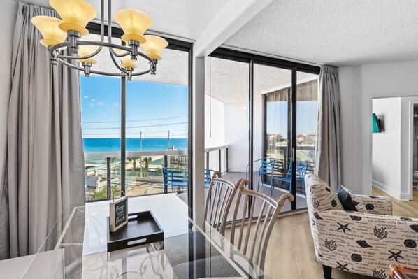 Interior - Free Beach SRVC & Free Beach Bonfires M/F nts! Renovated! Fab Views &Amenities (Miramar Beach)