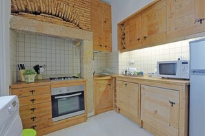 Frigorífic, microones, forn i rentaplats 