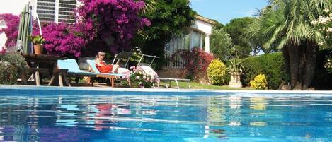 Piscine extérieure, piscine chauffée