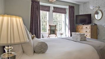 6 bedrooms, iron/ironing board, travel crib, WiFi