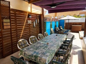 Outdoor dining - L'Ocell Blau - Villa with private pool in Miami Playa, for 10 people  (MIAMI PLAYA)