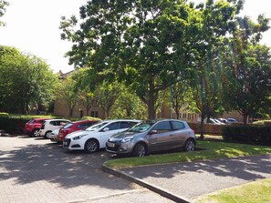 Free self-parking - Modern 2 Bedroom Glasgow Apartment (Glasgow)