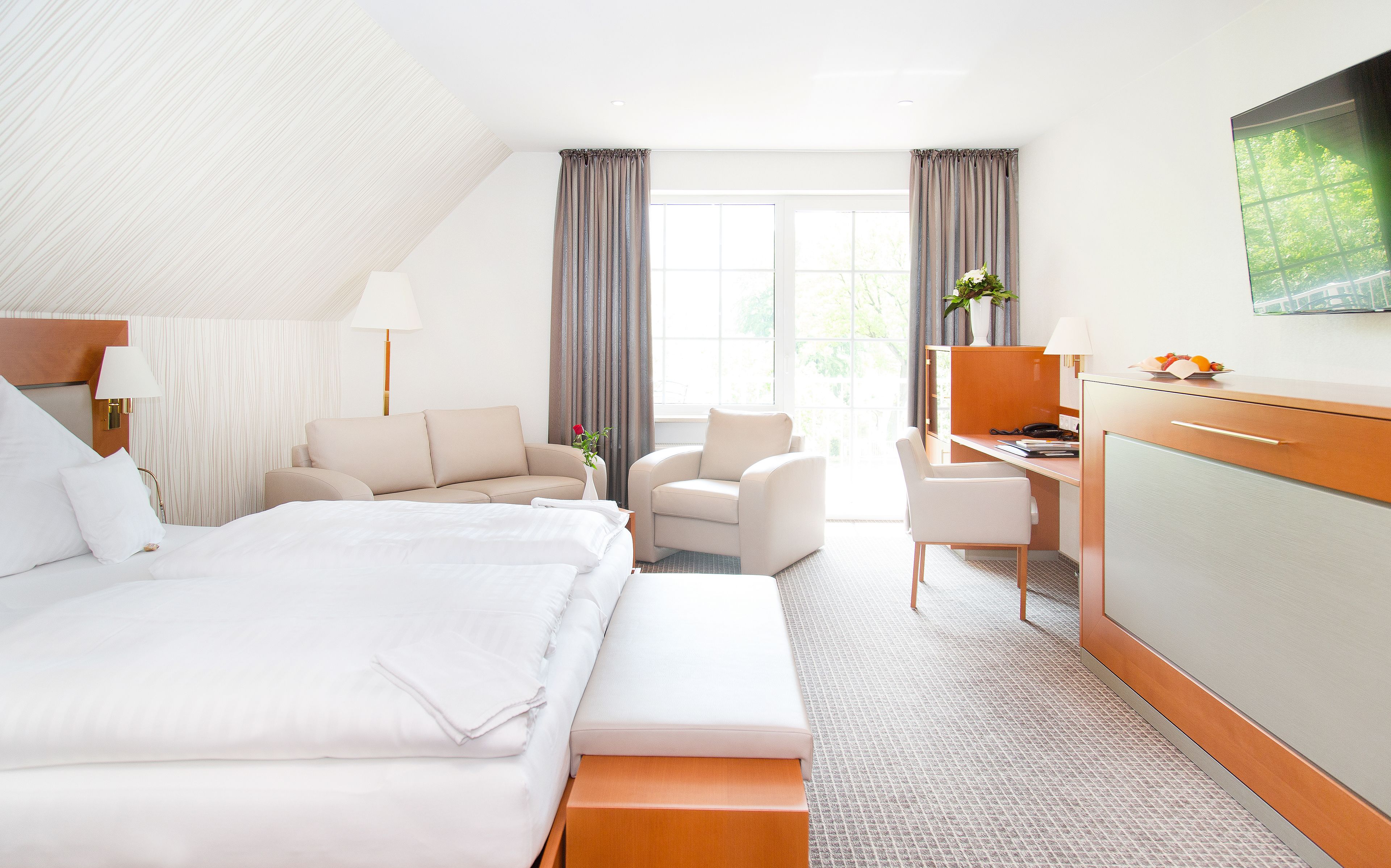 superior double room single use | premium bedding, minibar, in-room safe, desk