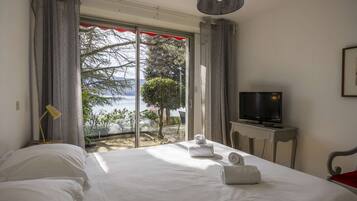 4 chambres, fer et planche à repasser, Wi-Fi gratuit