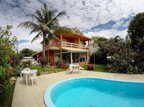 Piscina externa