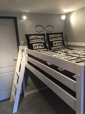 1 bedroom, Internet, bed sheets