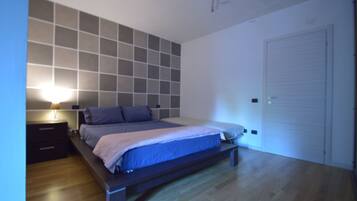 2 habitaciones, tabla de planchar con plancha y wifi gratis