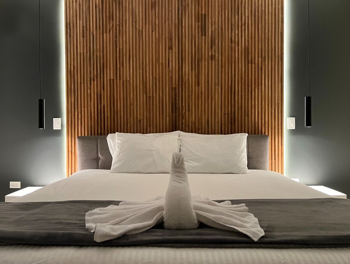 1 bedroom, in-room safe, iron/ironing board, free WiFi