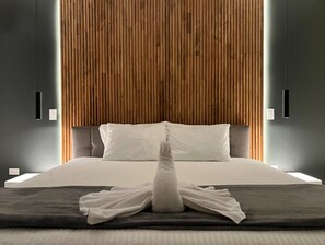 1 bedroom, in-room safe, iron/ironing board, free WiFi