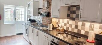 Wheat cottage, Chiddingly, spacious and well equipped character accommodation