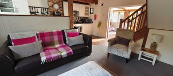Wheat cottage, Chiddingly, spacious and well equipped character accommodation