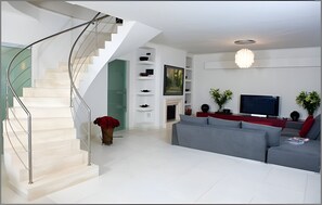 Smart TV, fireplace, video games, DVD player