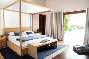 6 Schlafzimmer, Zimmersafe, Schreibtisch, Bügeleisen/Bügelbrett