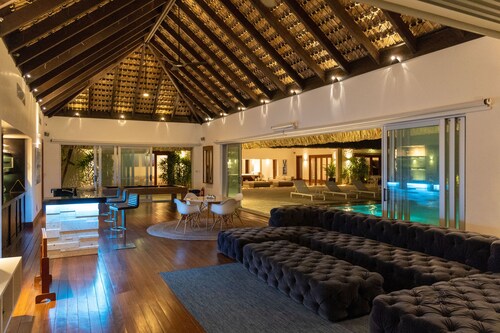 Casa de Campos Premier Tropical Modern Villa, nur wenige Gehminuten vom Strand entfernt!