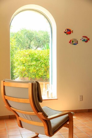 Interior - At home near the Tyrrhenian Sea looking for Ulysses - A casa di Ulisse (Villammare di Vibonati)