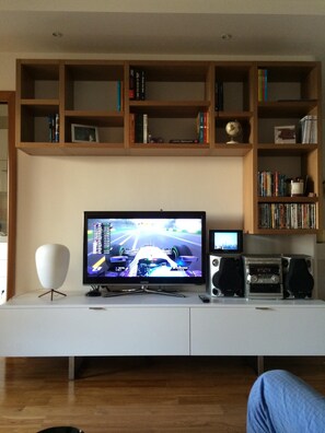 Interior - Flowers Apartment in Bari (Bari)