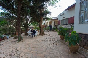 Terrace/patio - Golf Eden Guest House (Kigali)