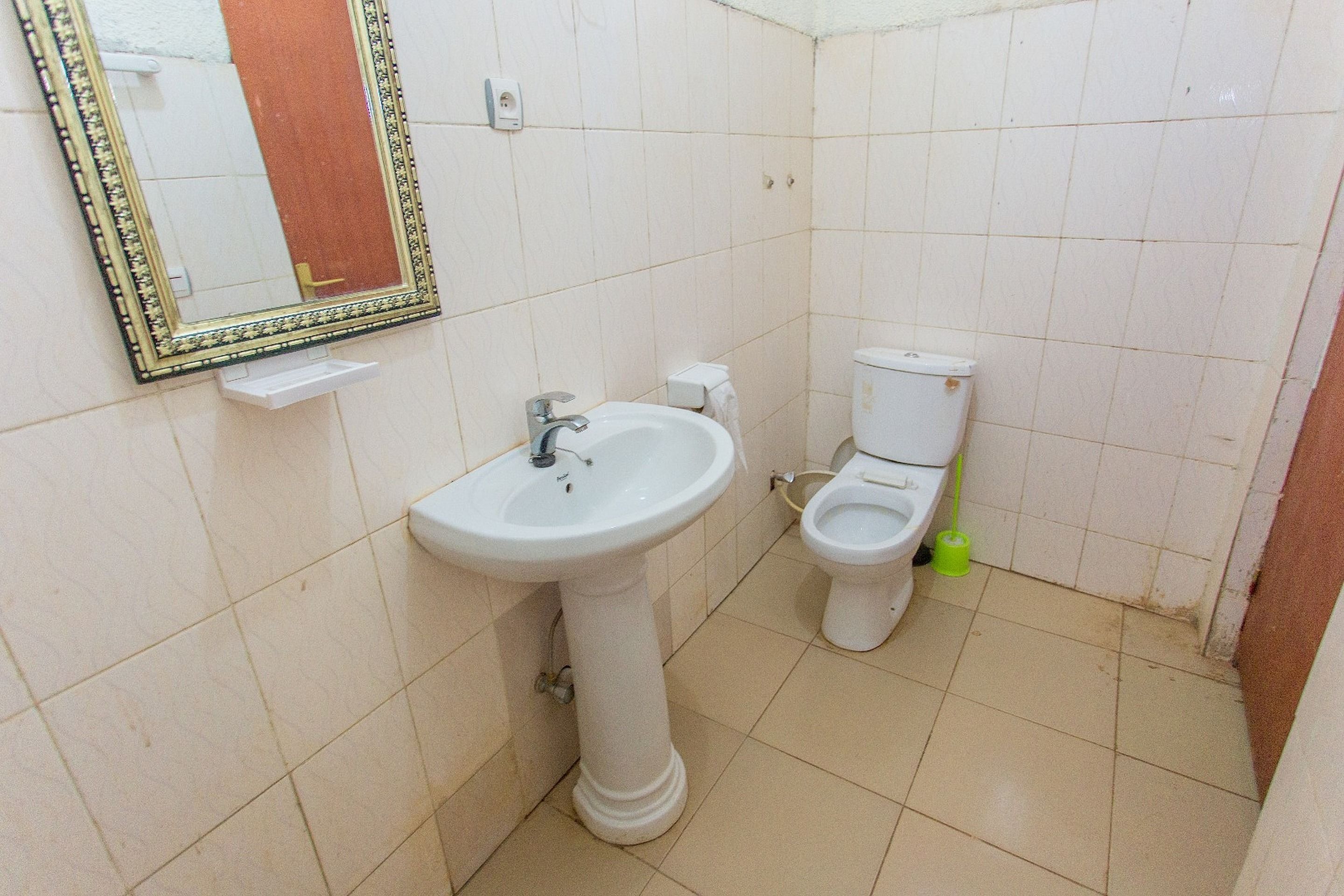 shower, rainfall showerhead, towels