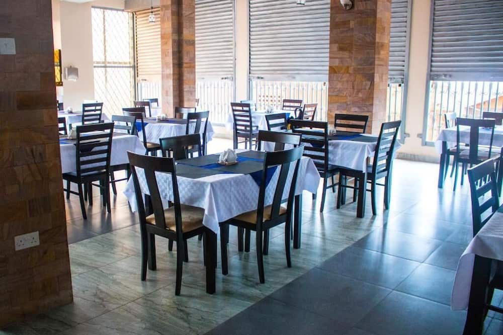 Kenendia Hotel