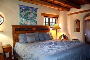 4 quartos, berço de viagem, acesso à internet, roupa de cama