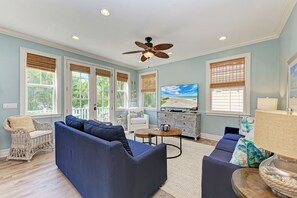 Télévision, jeux vidéo, lecteur de DVD, table de tennis de table